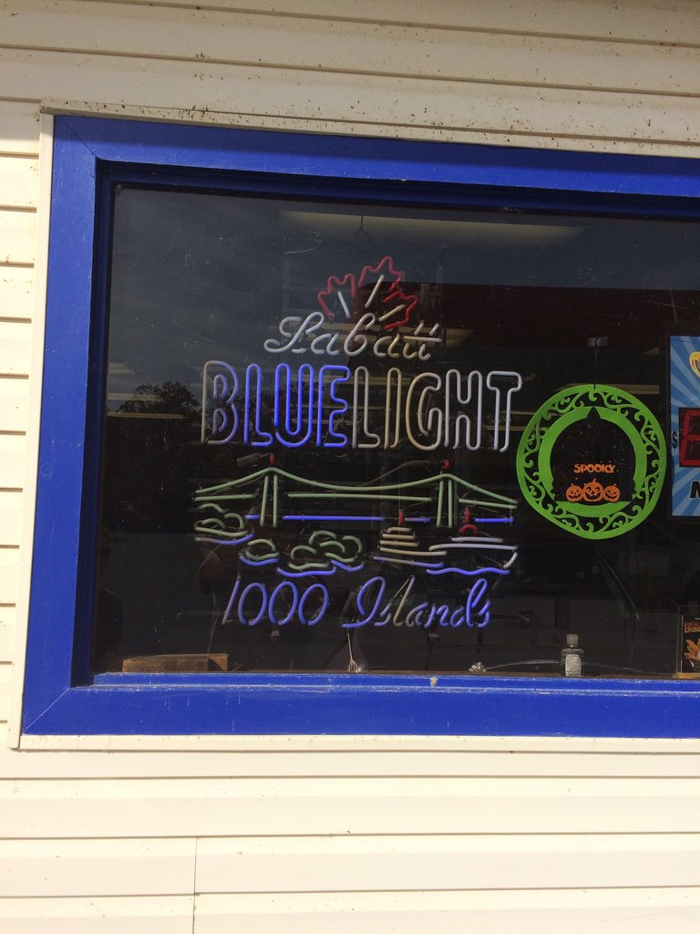 Custom Labatt Blue Light 1000 Islands Neon Sign Real Neon Light