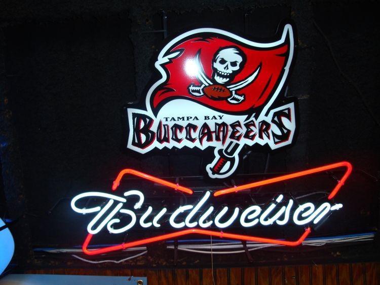 Custom Budweiser Tampa Bay Buccaneers Neon Sign NFL Teams Neon Light