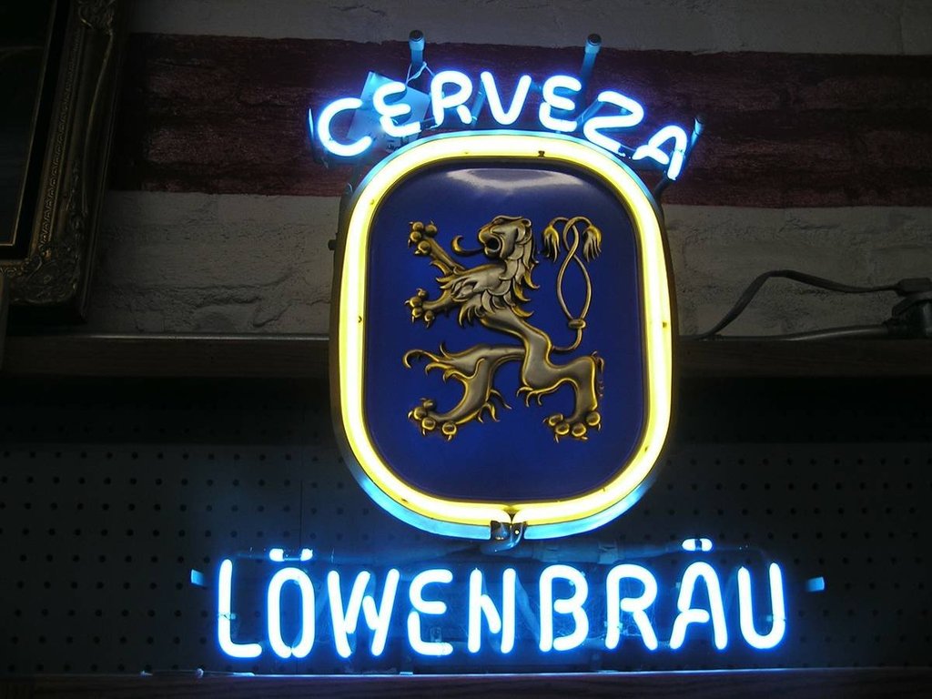 Custom Cerveza Lowenbrau Neon Sign Tube Neon Light