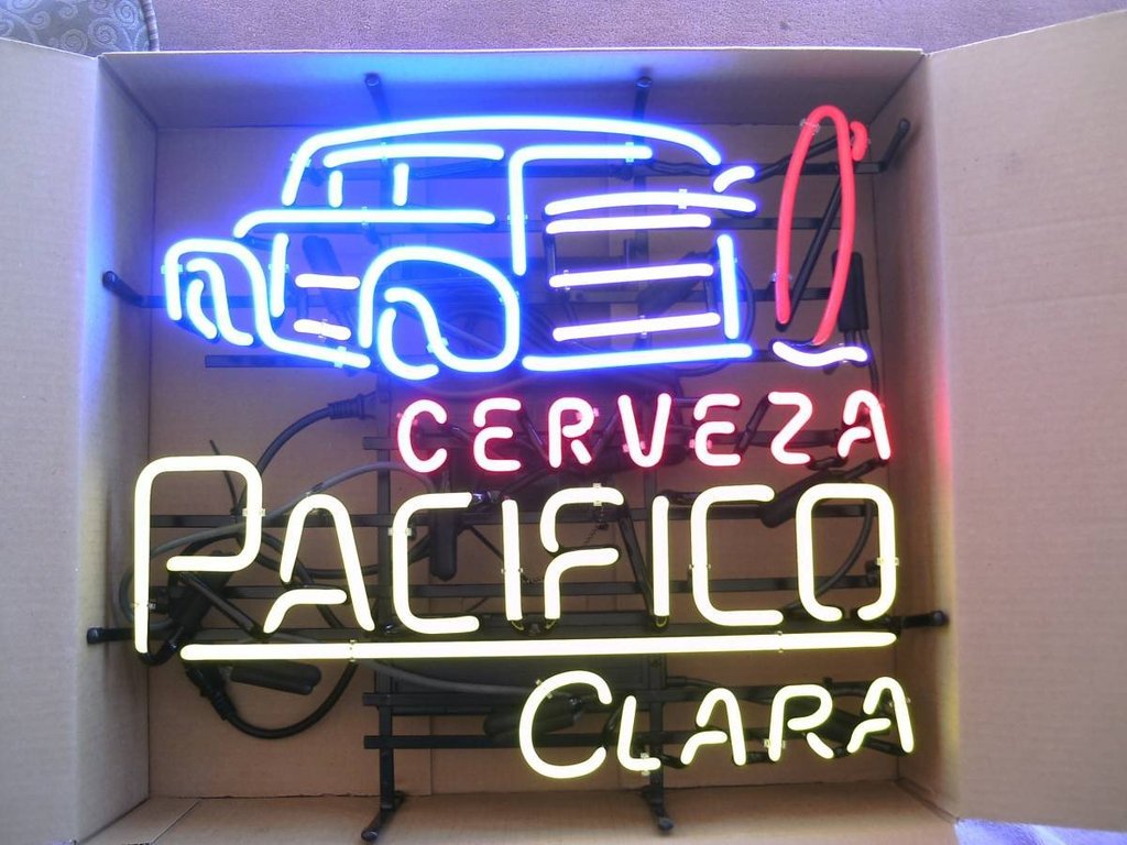 Pacifico Clara Mexican Beer Hub Bar Display Advertising Neon Sign 