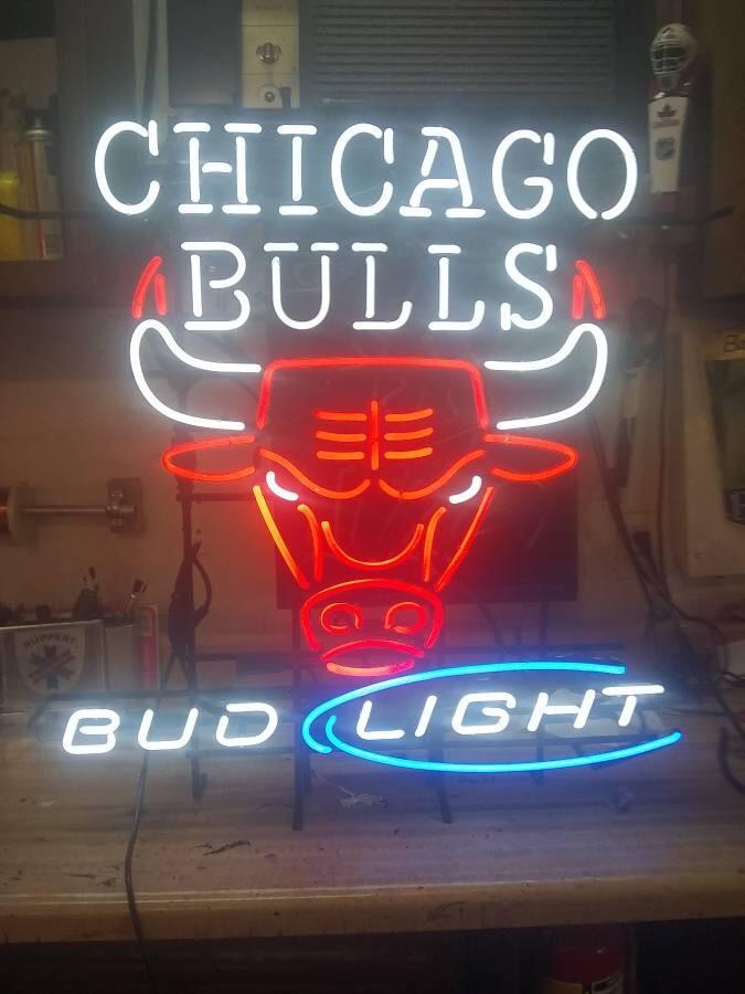Custom Bud Light Chicago Bulls Neon Sign NBA Sports Neon Light