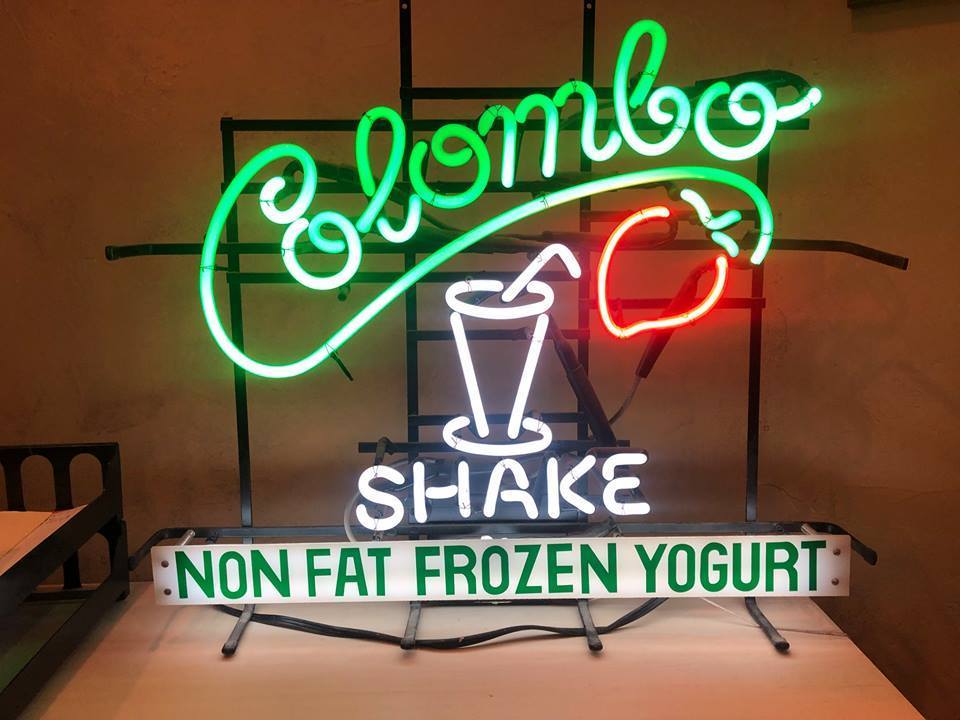 Custom Colombo Yogurt Shake Neon Sign Tube Neon Light
